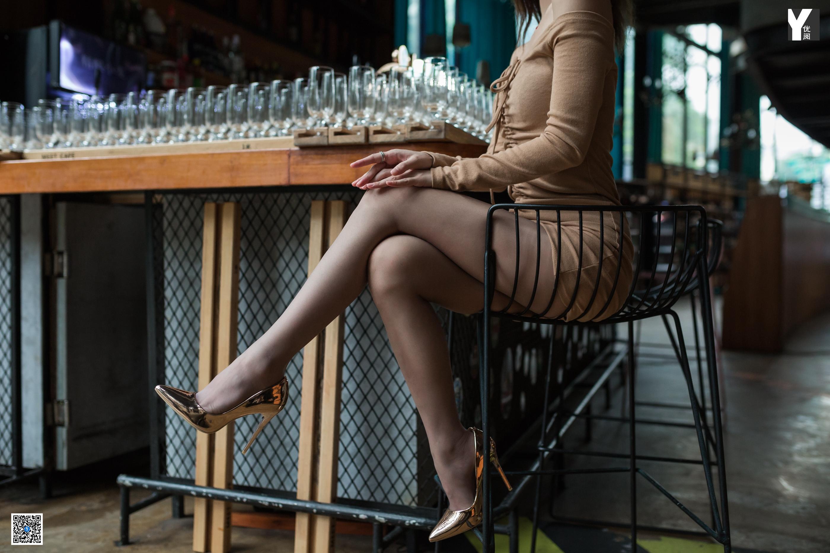 IESS异思趣向 - 模特：秋秋《职业性感选手》